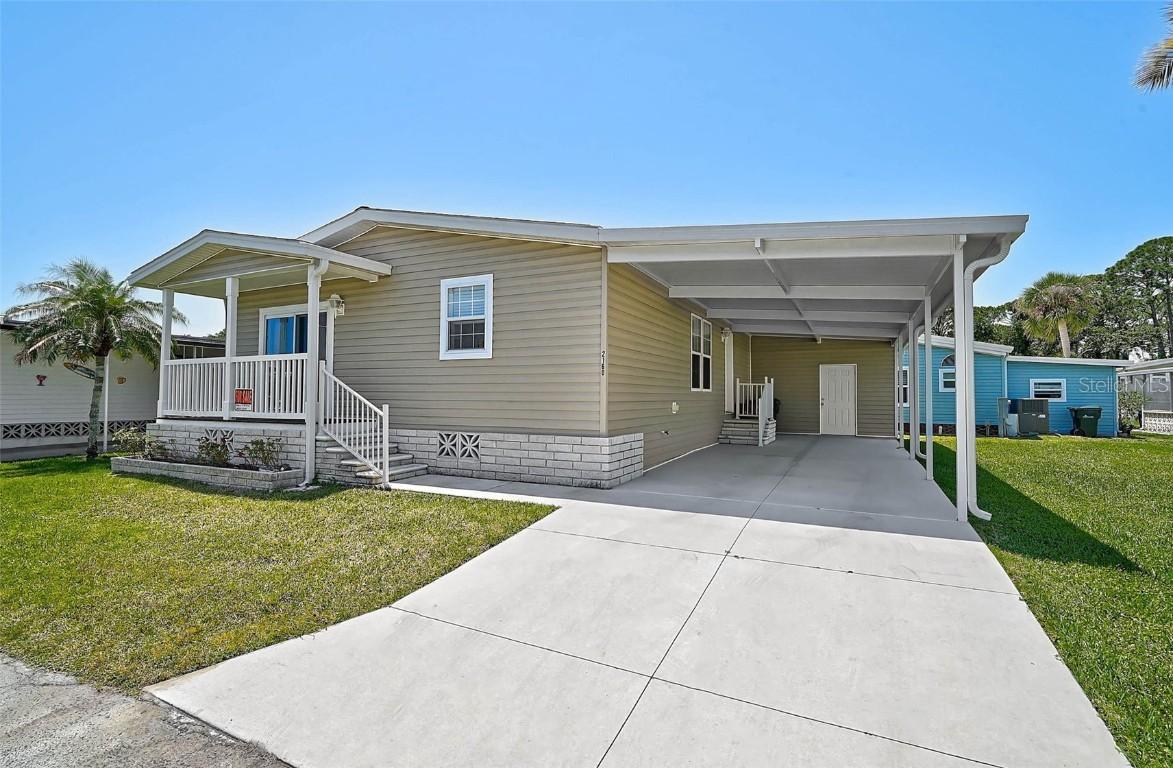 2160 Palazza Dr., Sarasota, FL 34238