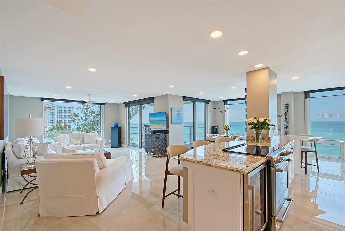2425 Gulf Of Mexico Dr. #6A, Longboat Key, FL 34228