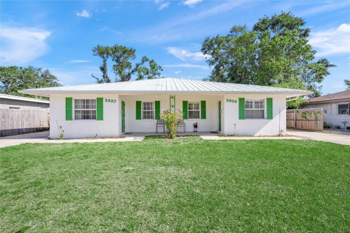 2037 and 2039 Jo An Dr., Sarasota, FL 34231