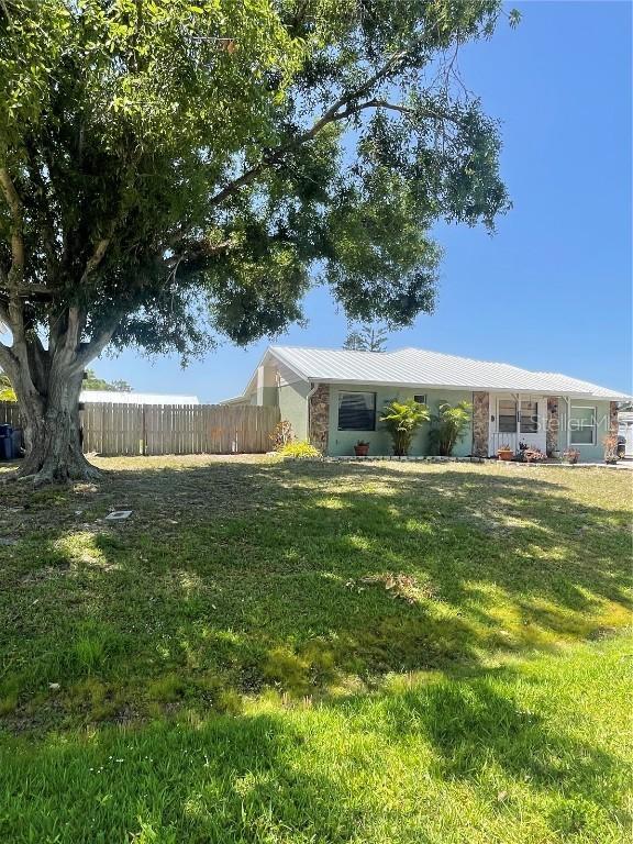 5094 Bunyan St., Sarasota, FL 34232