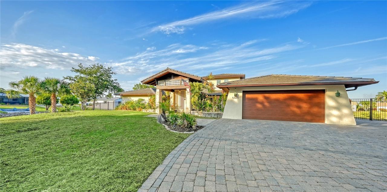 5500 Merrimac Dr., Sarasota, FL 34231