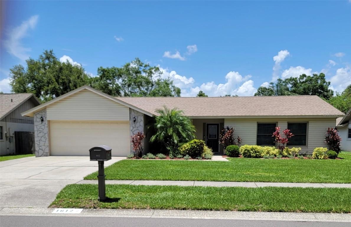 1612 Shady Leaf Dr., Valrico, FL 33596