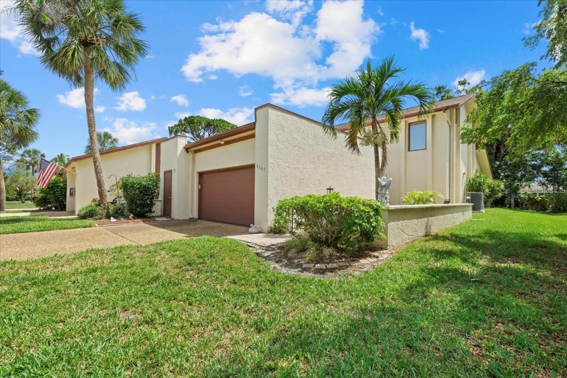6207 Courtside Dr. #23, Bradenton, FL 34210