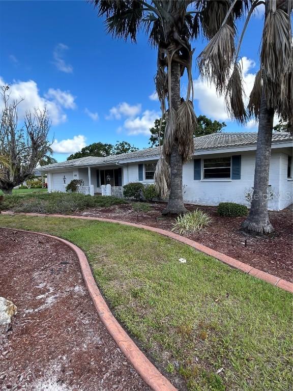 3267 Pine Valley Dr., Sarasota, FL 34239