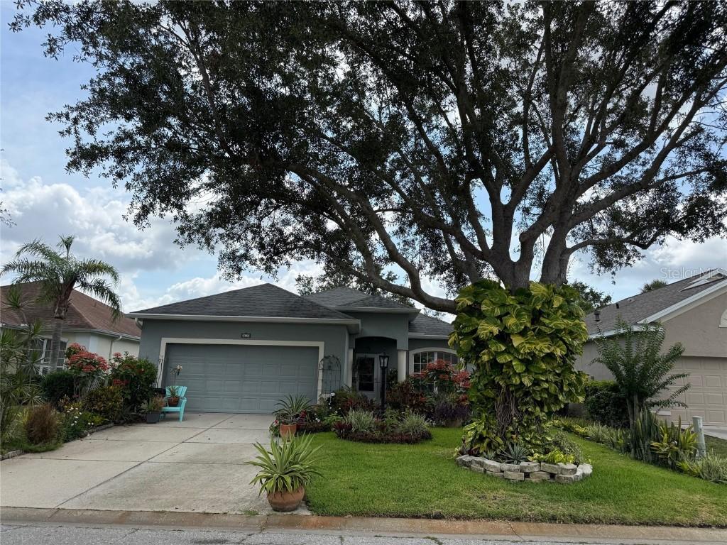 817 Tallgrass Ln., Bradenton, FL 34212