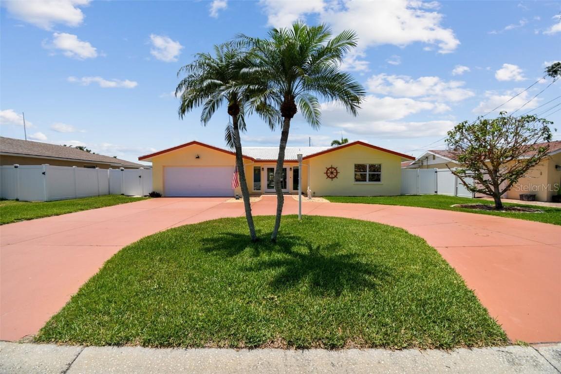 4829 Commonwealth Rd., Palmetto, FL 34221