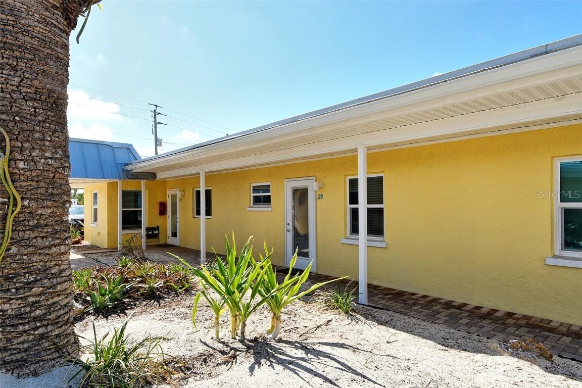 105 Casey Key Rd. #20, Nokomis, FL 34275