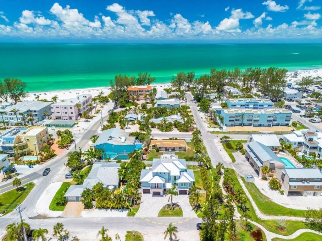 3702 5th Ave., Holmes Beach, FL 34217