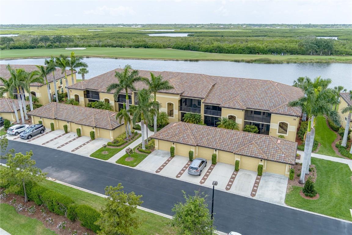 7235 River Hammock Dr. #204, Bradenton, FL 34212