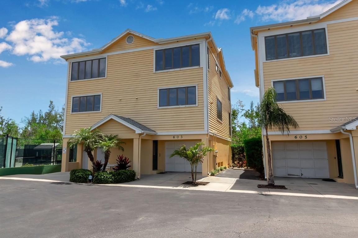 603 Cedars Ct., Longboat Key, FL 34228