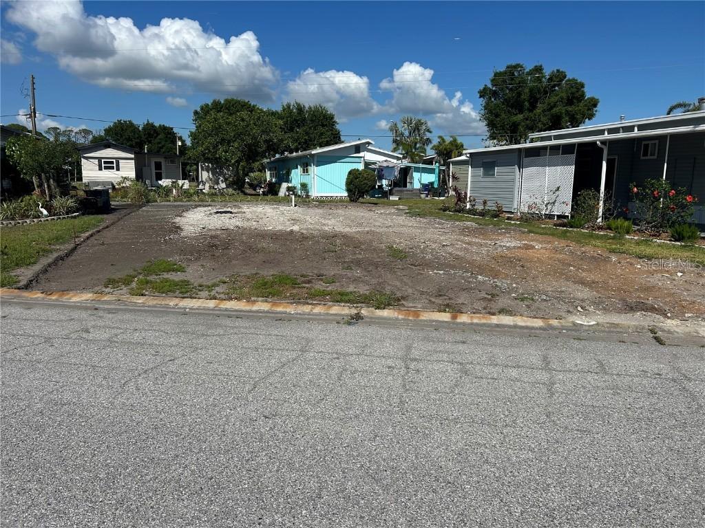 5254 Pebble Beach Ave., Sarasota, FL 34234