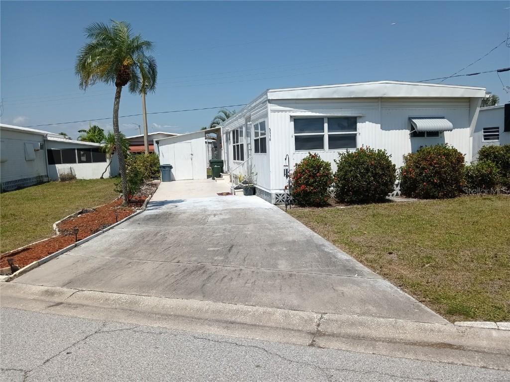 5118 Oakland Hills Ave., Sarasota, FL 34234