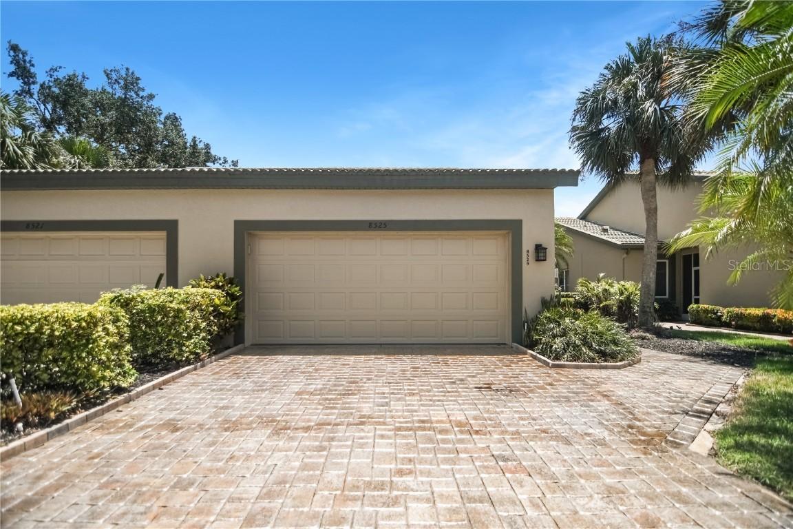 8525 54th Avenue Cir., Bradenton, FL 34211