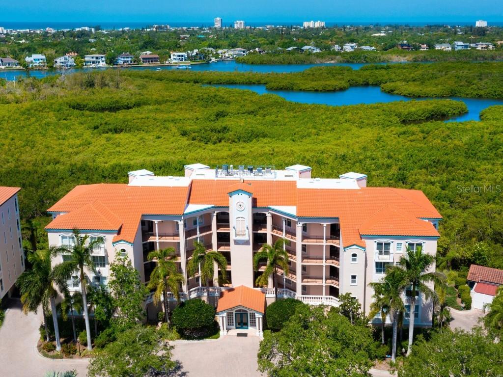 5420 Eagles Point Cir. #106, Sarasota, FL 34231