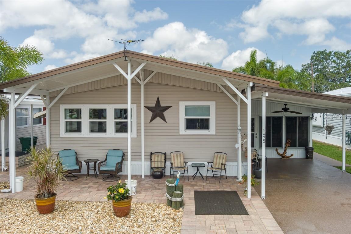 198 Tankey Dr., Palmetto, FL 34221