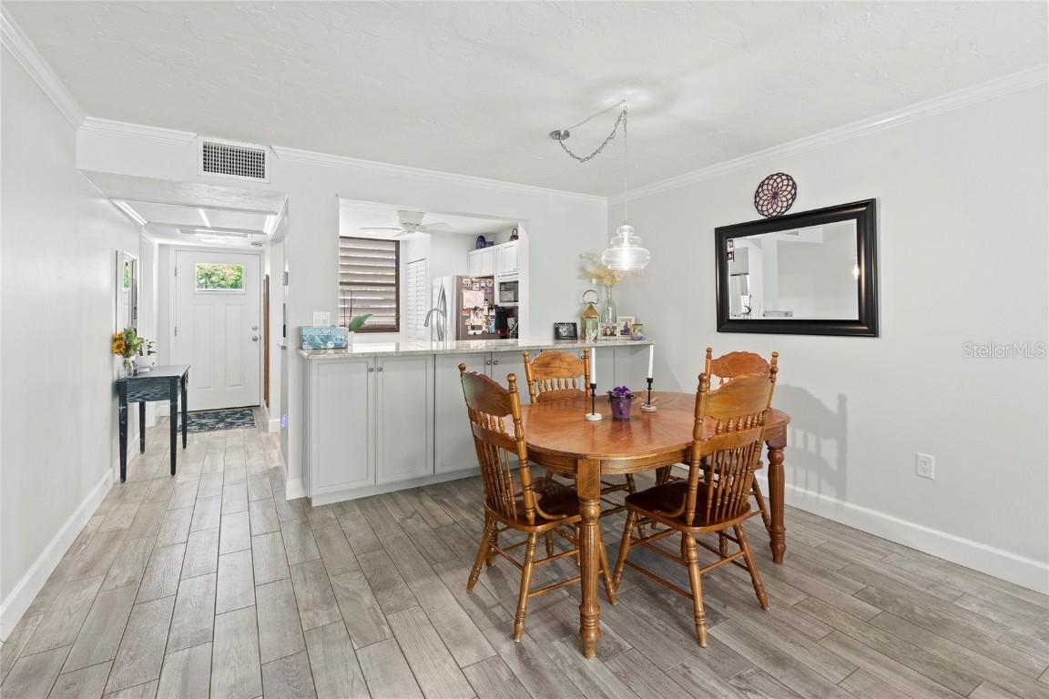 157 Pinehurst Dr., Bradenton, FL 34210