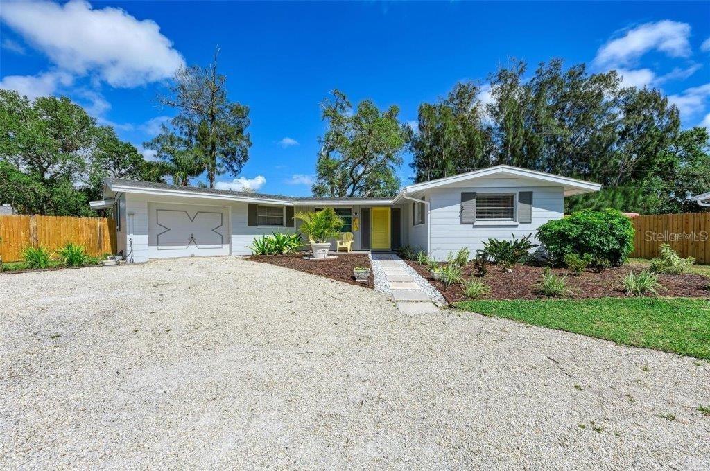 4151 Olive Ave., Sarasota, FL 34231