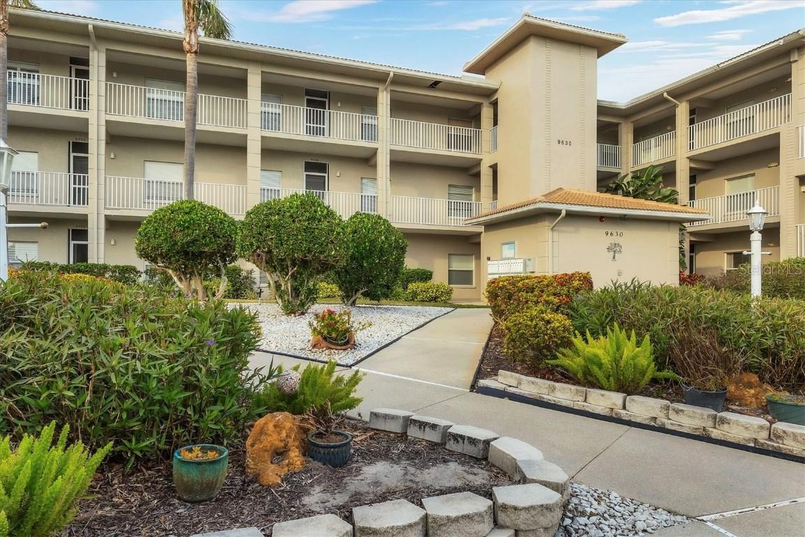 9630 Club South Cir. #6303, Sarasota, FL 34238