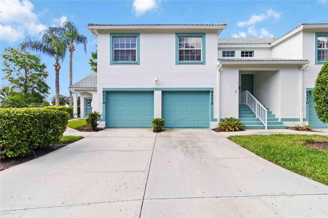6572 Fairway Gardens Dr., Bradenton, FL 34203