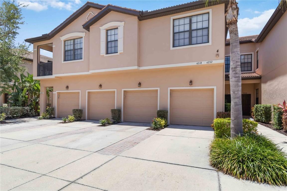 4220 Via Piedra Cir. #4-101, Sarasota, FL 34233