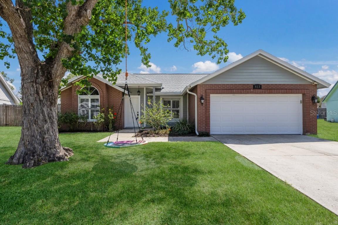 613 E 49th St., Bradenton, FL 34208