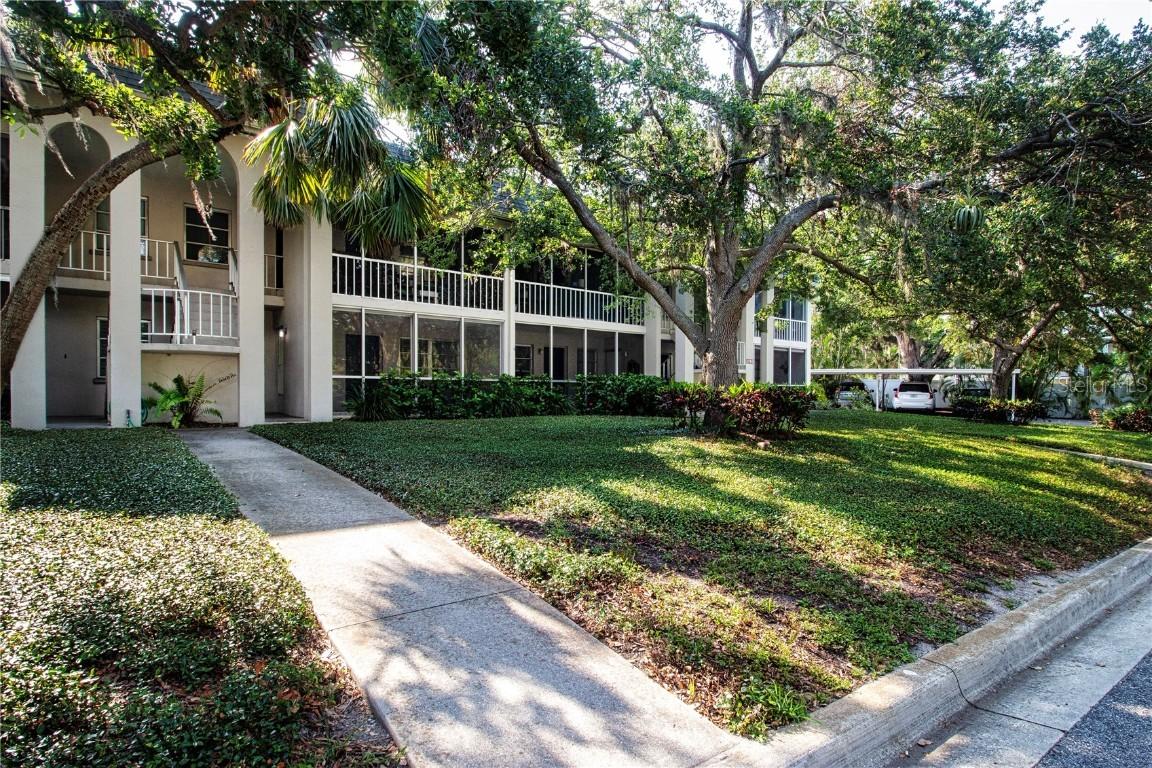 3745 Almeria Ave. #7S, Sarasota, FL 34239