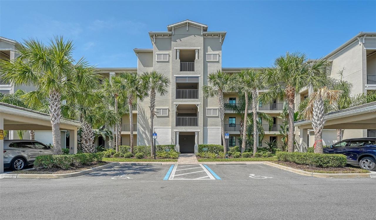17704 Gawthrop Dr. #303, Lakewood Ranch, FL 34211