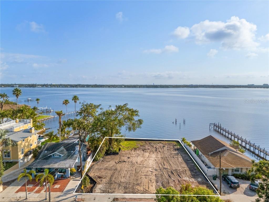 2716 Riverview Blvd., Bradenton, FL 34205