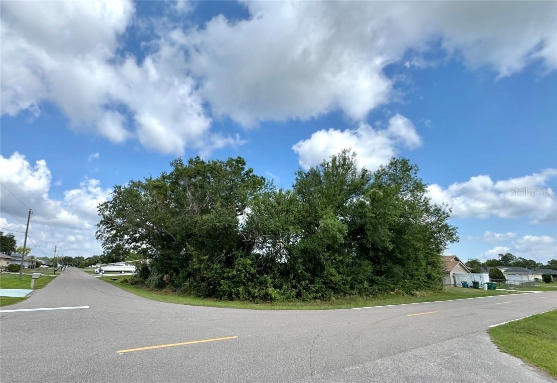 22350 Priscilla Ave., Port Charlotte, FL 33954