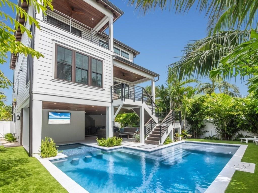 421 Alamanda Rd., Anna Maria, FL 34216