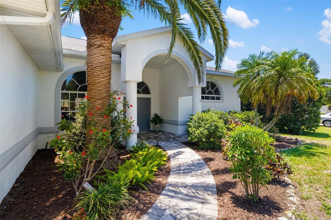 3988 Berlin Dr., Sarasota, FL 34233