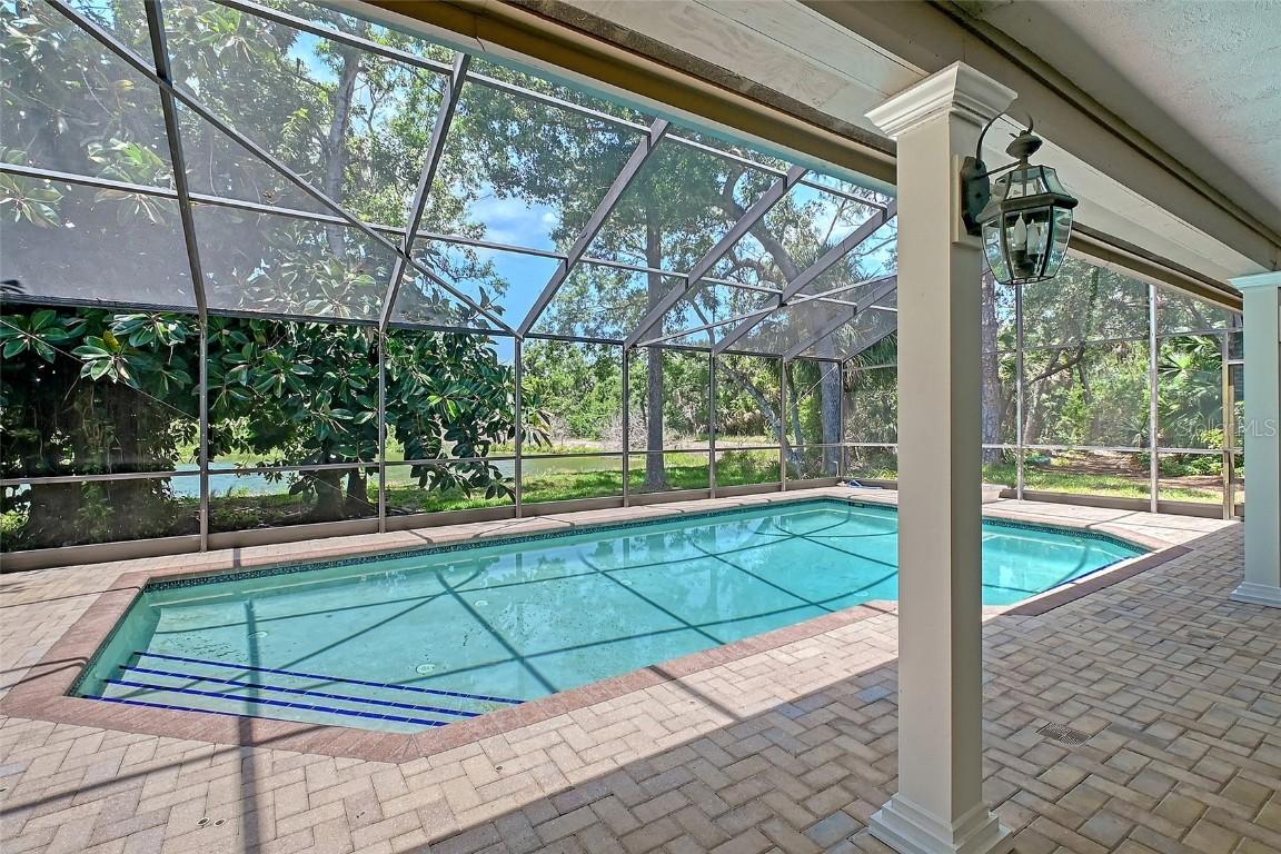 4917 Leatha Ln., Sarasota, FL 34232