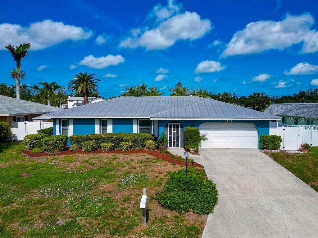 1312 73rd St., Bradenton, FL 34209