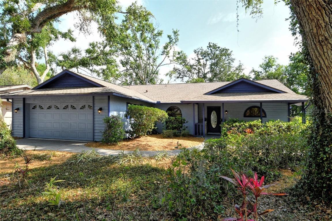 4137 Woodview Dr., Sarasota, FL 34232