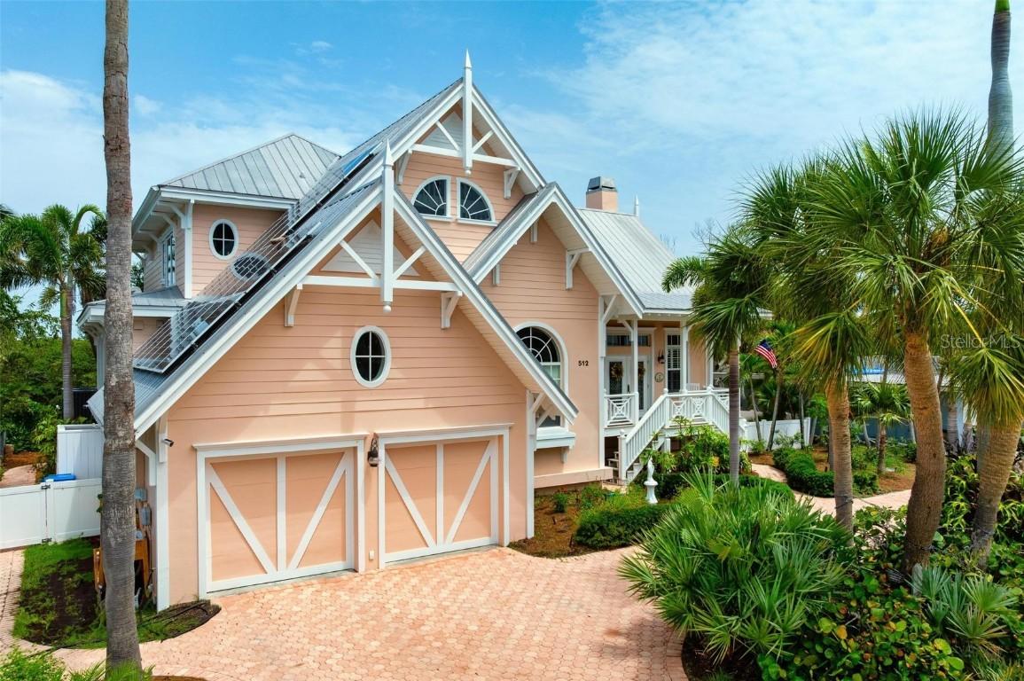 512 77th St., Holmes Beach, FL 34217
