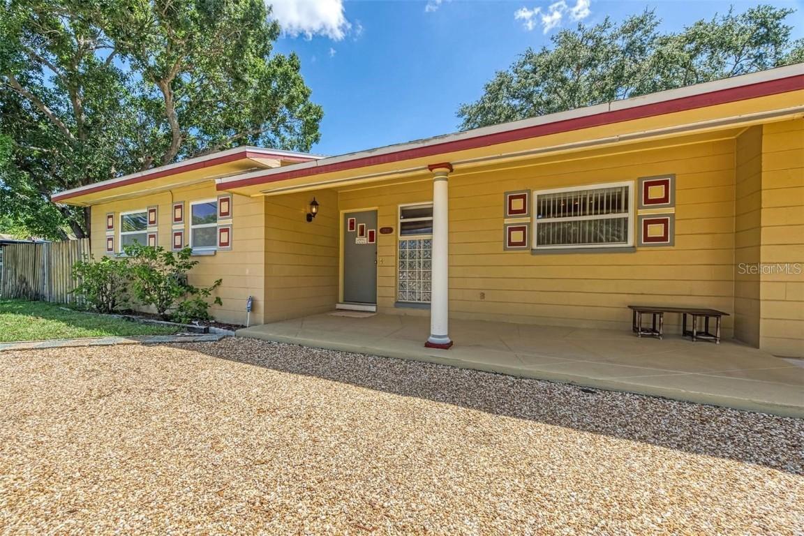 2702 45th St., Gulfport, FL 33711