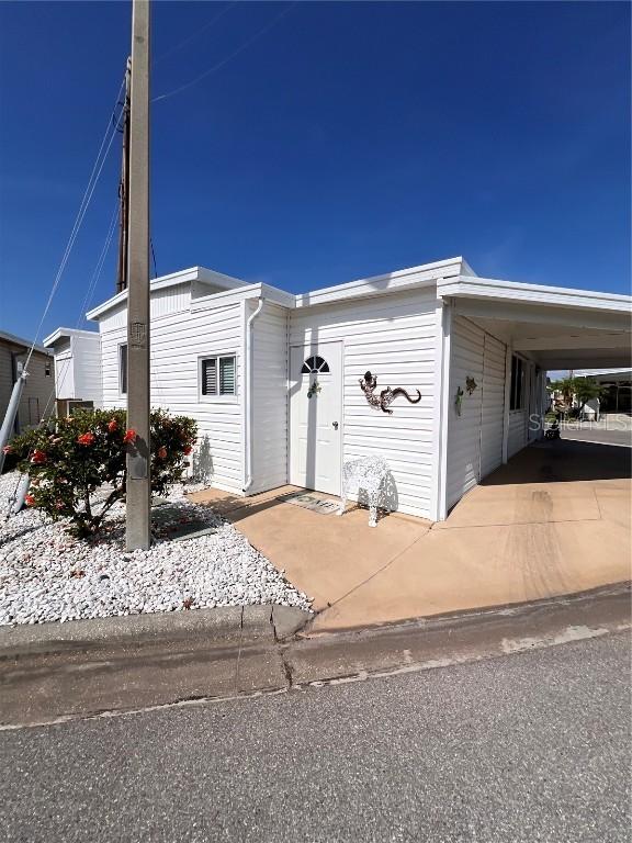 72 4th Ave., Venice, FL 34285