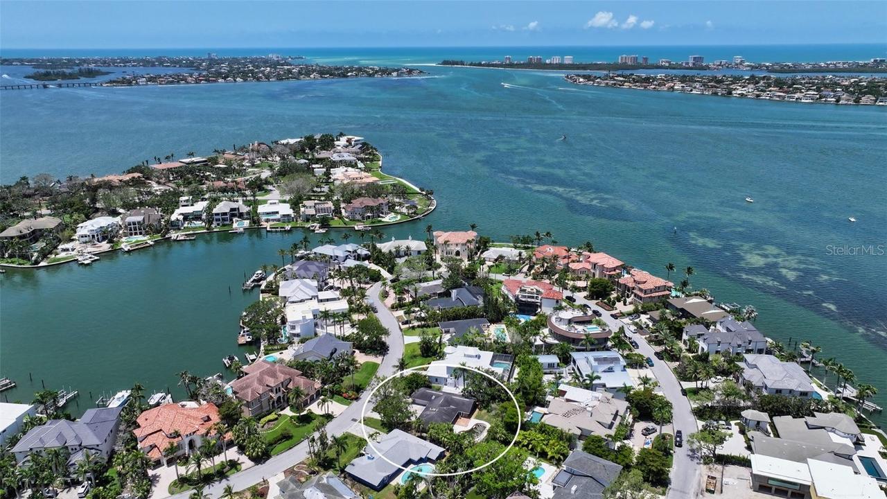 1387 Harbor Dr., Sarasota, FL 34239