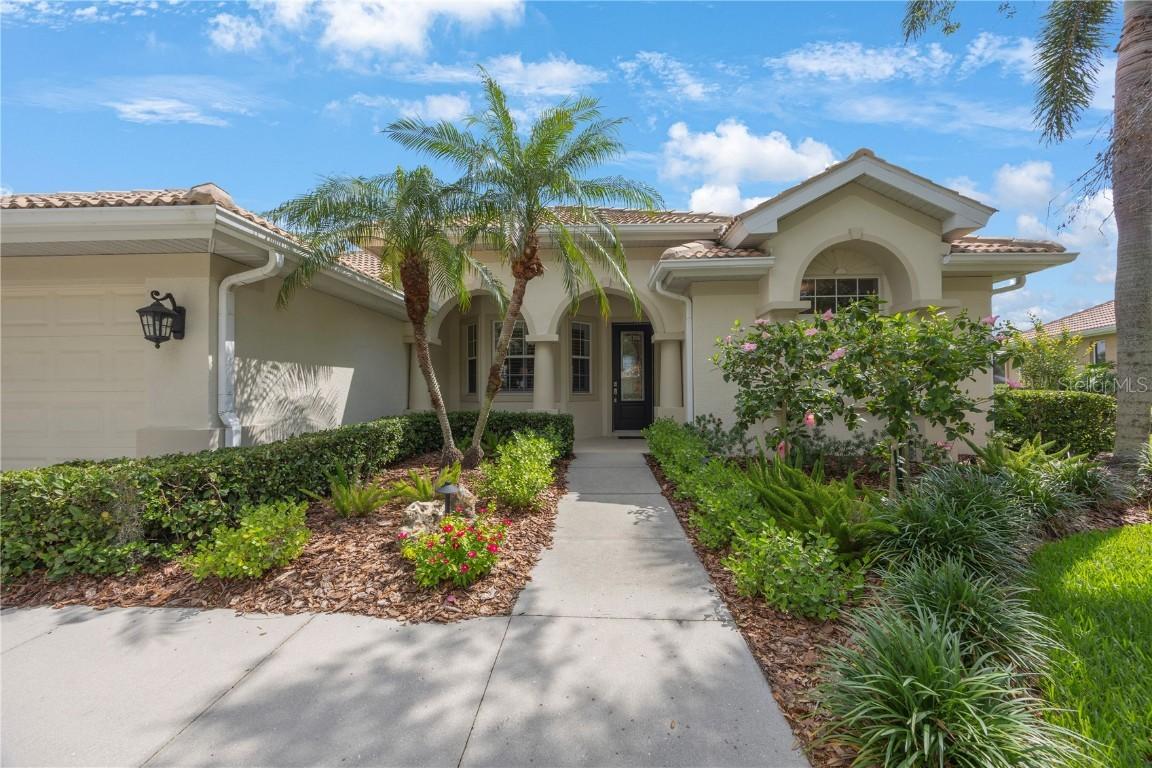 9635 Discovery Ter., Bradenton, FL 34212