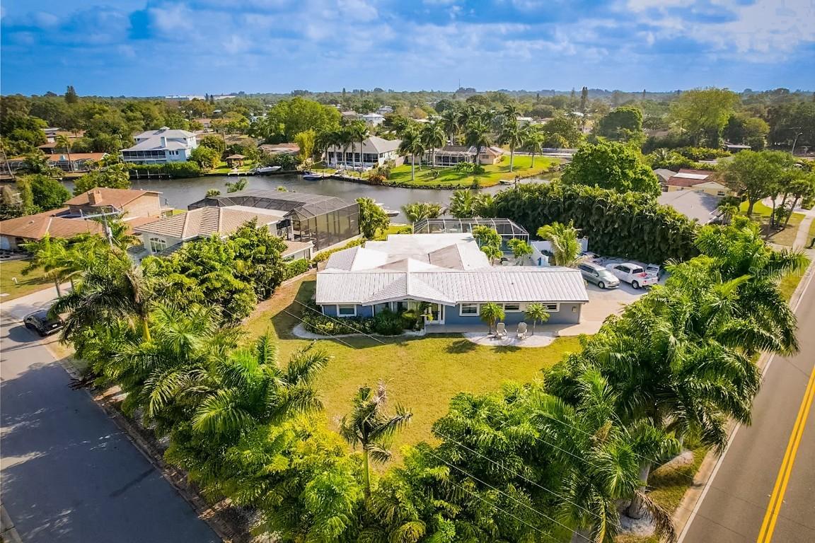 2159 Constitution Blvd., Sarasota, FL 34231