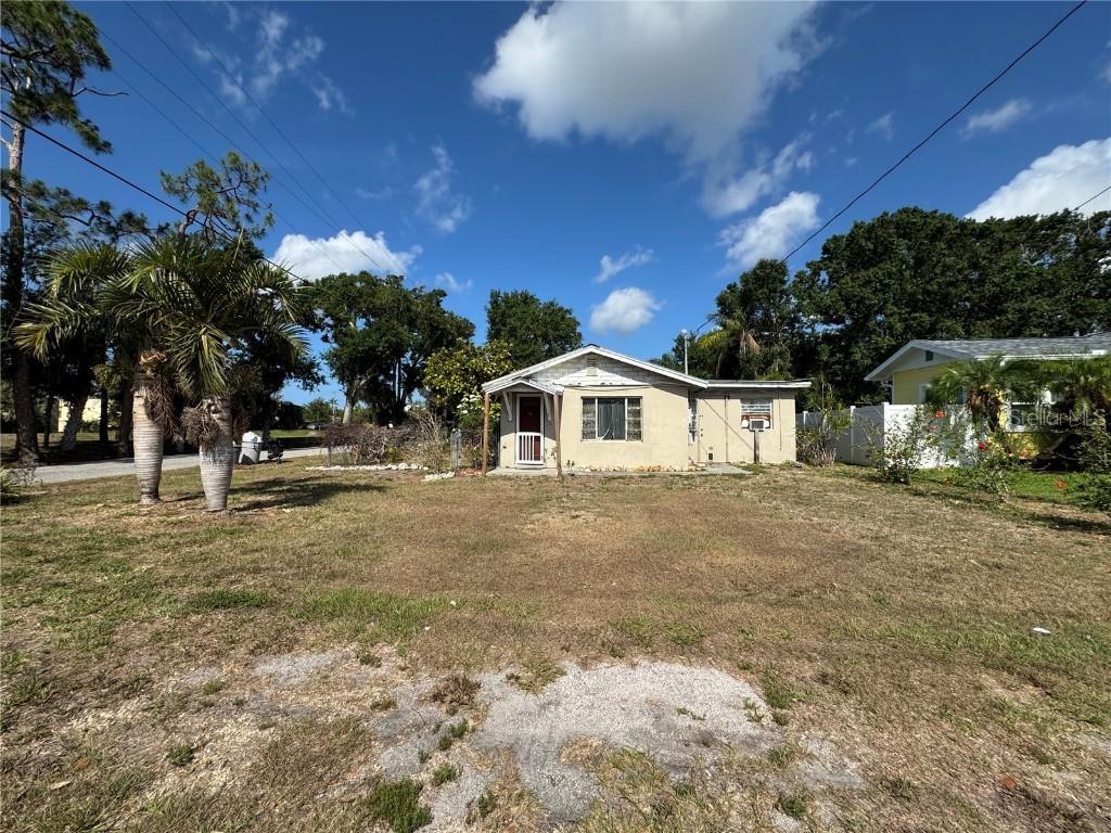 322 34th St., Bradenton, FL 34205