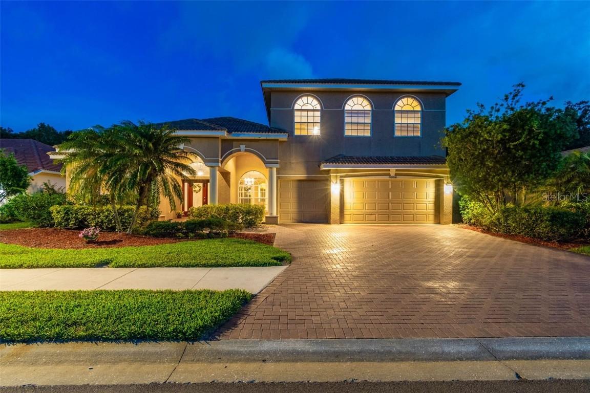 9008 Brookfield Ter., Bradenton, FL 34212