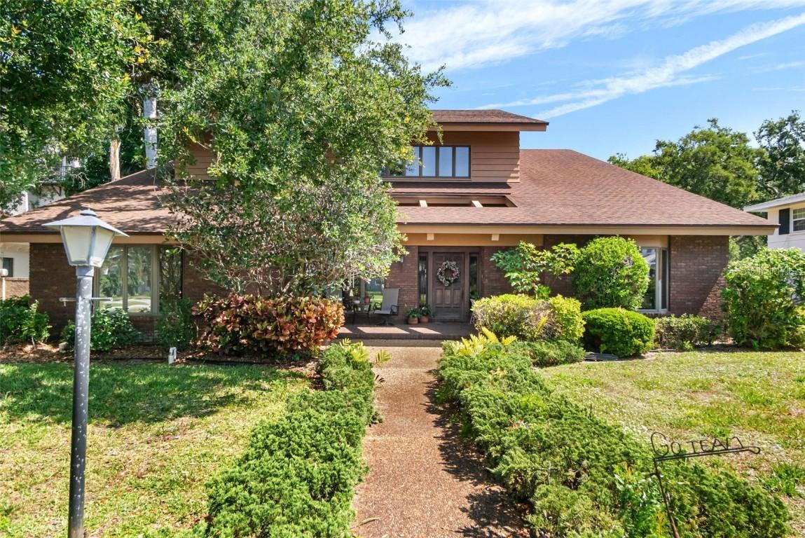 1671 South Dr., Sarasota, FL 34239