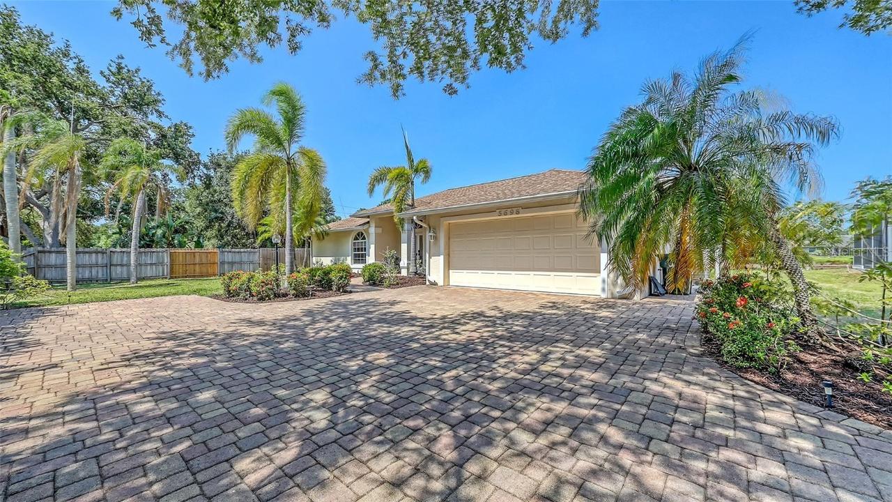 5698 Country Walk Ln., Sarasota, FL 34233