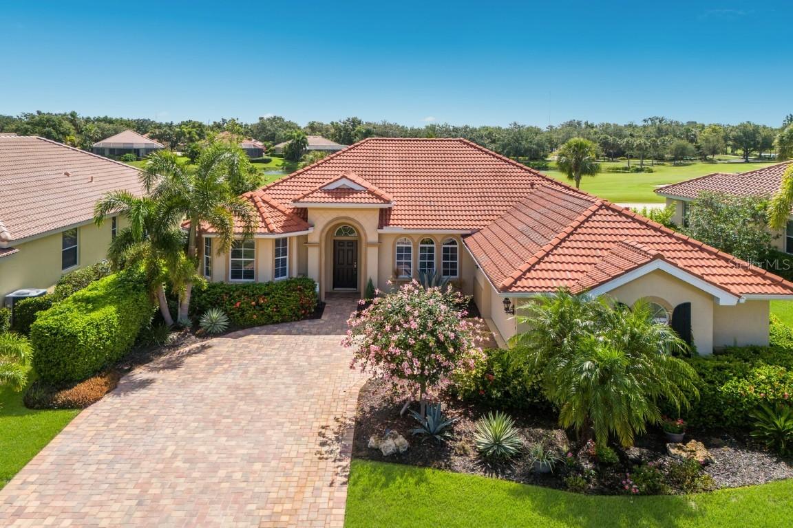 9719 Discovery Ter., Bradenton, FL 34212