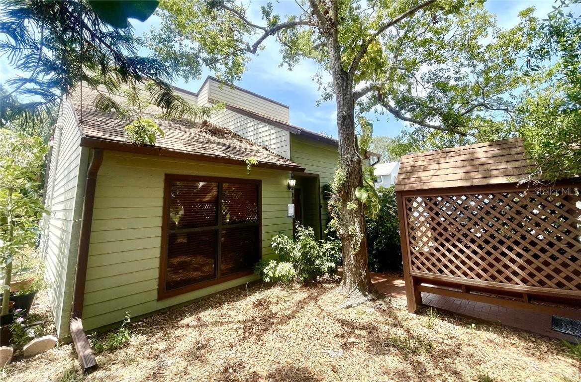 4042 S Lockwood Ridge Rd., Sarasota, FL 34231