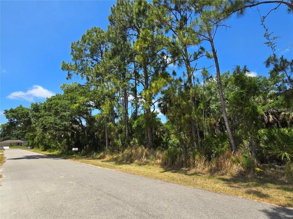 Emporia Ter., North Port, FL 34286