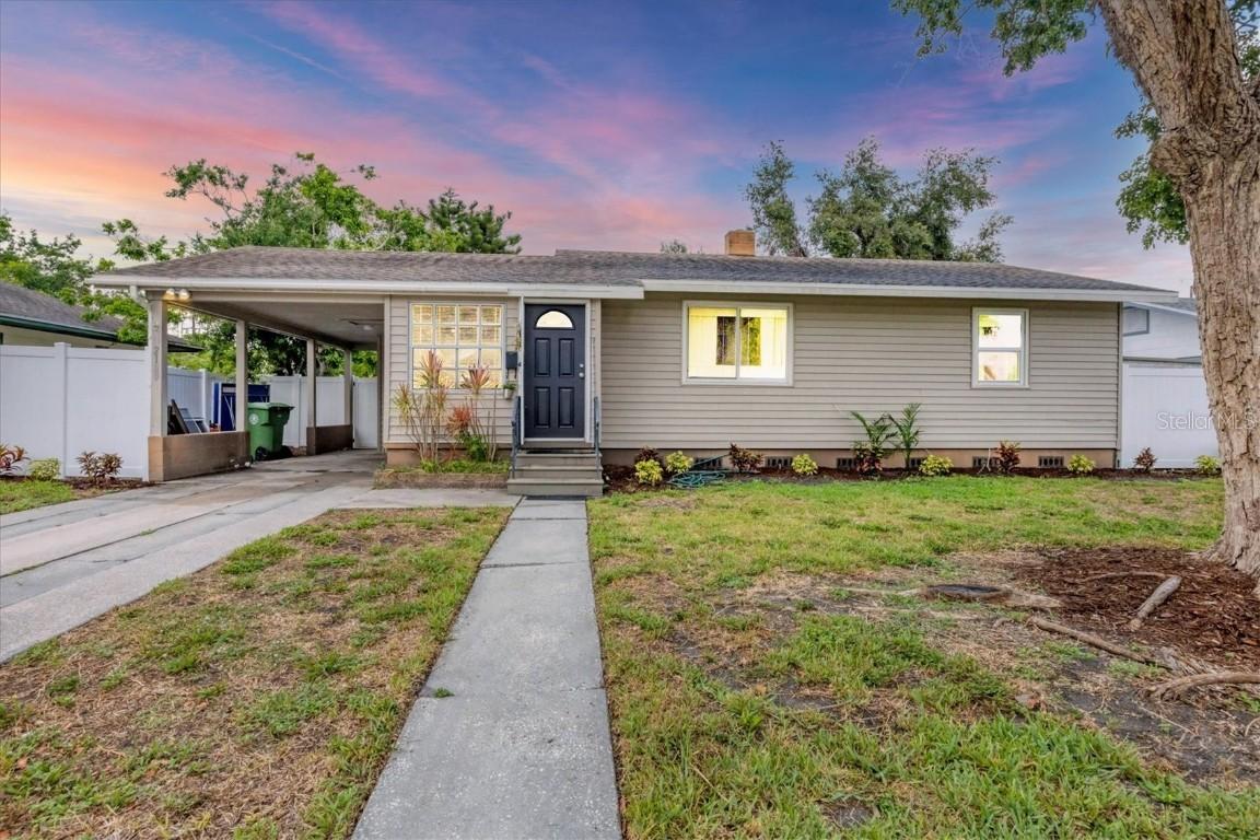 2105 19th St., Bradenton, FL 34205