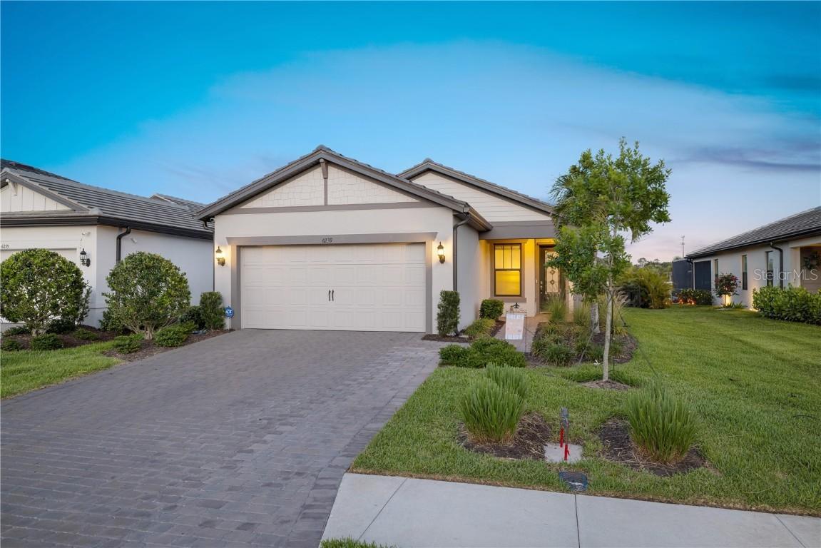 6239 Baywood Ct., Bradenton, FL 34211