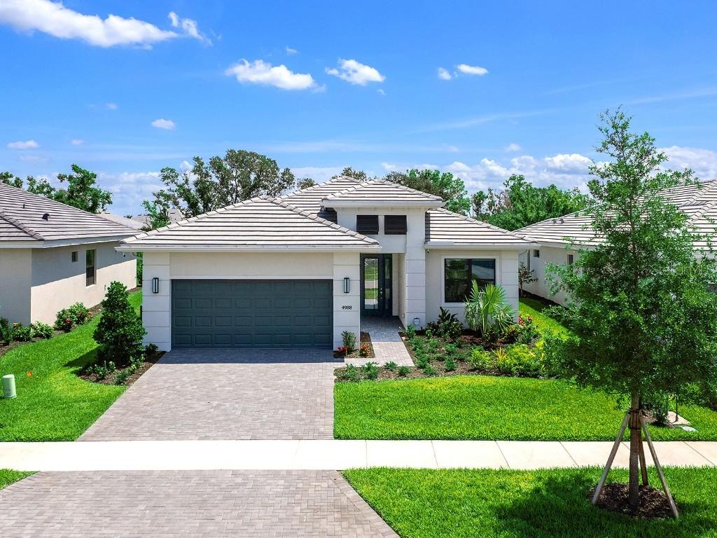 4988 Fairhope Cir., Lakewood Ranch, FL 34211